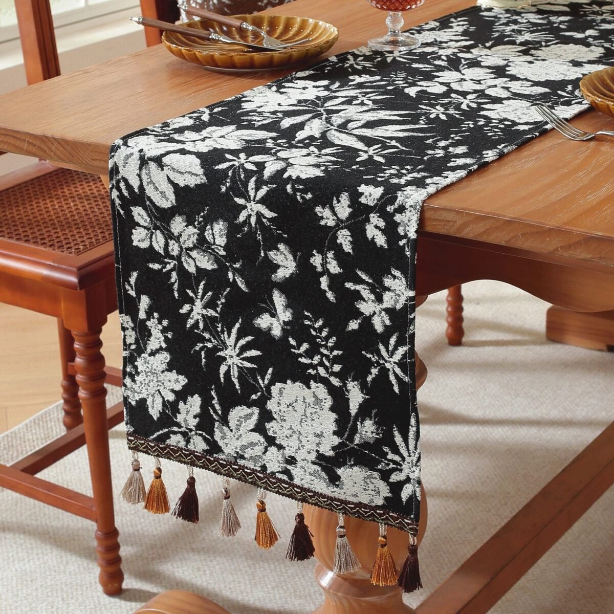 Floral Table Runner Polyester Vintage Farmhouse
